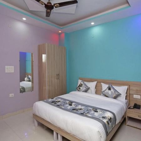 ניו דלהי Hotel Airport D'Capitol מראה חיצוני תמונה
