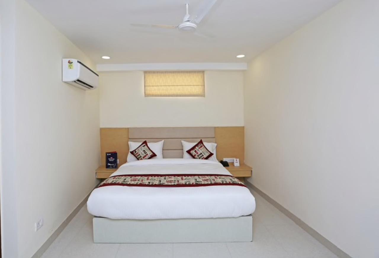 ניו דלהי Hotel Airport D'Capitol מראה חיצוני תמונה