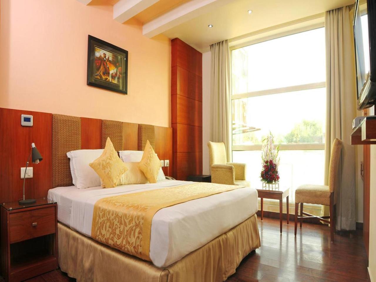 ניו דלהי Hotel Airport D'Capitol מראה חיצוני תמונה